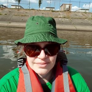 Meet your Posher, Caroline